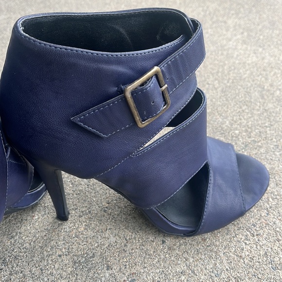 Heels/sandal 💜 💙 - Picture 5 of 10